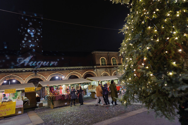 Un Natale Coi Fiocchi.A Torino Un Natale Coi Fiocchi Torino Oggi