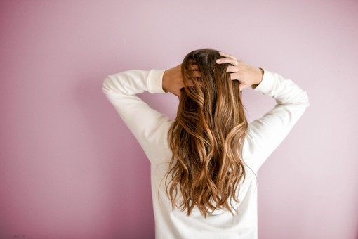 Botox per capelli: tutto quello che c’è da sapere sul trattamento del momento