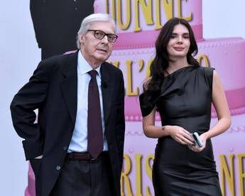 Vittorio Sgarbi ricoverato al Gemelli, la preoccupazione della figlia Evelina: cosa aveva detto Vittorio Sgarbi ricoverato al Gemelli, la preoccupazione della figlia Evelina: cosa aveva detto