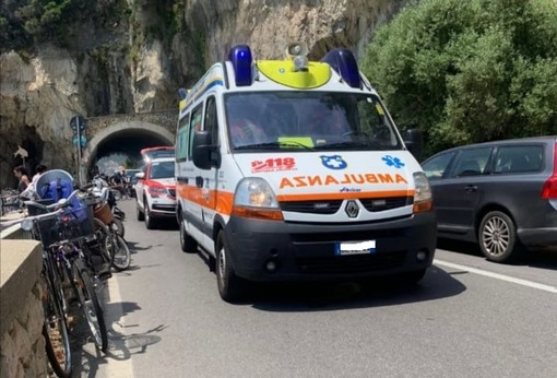 Accusa un malore mentre nuota: 77enne torinese deceduto a Finale Ligure
