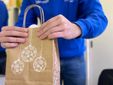 Gli alunni dell’Engim di Pinerolo alle prese con il confezionamento