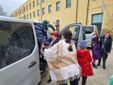 L'arrivo in hotel a Pinerolo delle bimbe ucraine