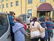 L'arrivo in hotel a Pinerolo delle bimbe ucraine