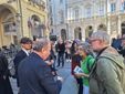 Flash mob dei librai davanti al Comune di Torino
