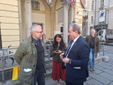 Flash mob dei librai davanti al Comune di Torino
