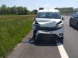 Brutto incidente sull'autostrada A5: auto si ribalta