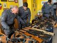 Le armi sequestrate dalla Guardia di Finanza Le armi sequestrate dalla Guardia di Finanza