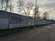 La nuova recinzione lungo la promenade