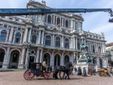 Foto di scena da piazza Carlo Alberto nella prima stagione