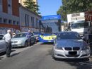 Sosta selvaggia al mercato di Santa Rita: autobus in colonna e cittadini infuriati Sosta selvaggia al mercato di Santa Rita: autobus in colonna e cittadini infuriati