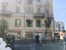 Incendio nel cuore di Porta Palazzo: fiamme distruggono alloggio Incendio nel cuore di Porta Palazzo: fiamme distruggono alloggio