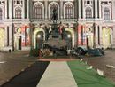 Gli attivisti presenti in piazza Carlo Alberto