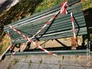 Le panchine vandalizzate