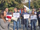 La contestazione della Lega al giardino Madre Teresa La contestazione della Lega al giardino Madre Teresa