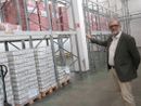 Se la burocrazia toglie il pasto a chi ha fame: sugli scaffali per i bisognosi non c’è più cibo [VIDEO]