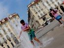 Torino rallenta, ma non si svuota: primo lunedì di agosto vivace tra turisti e attività aperte [VIDEO]