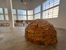 Dall’Igloo del pane a quello in pietra: la mostra per il centenario di Mario Merz si arricchisce di nuove opere Dall’Igloo del pane a quello in pietra: la mostra per il centenario di Mario Merz si arricchisce di nuove opere