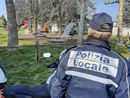 "Furbetto dei rifiuti' pizzicato dalla Polizia locale di Beinasco (foto di archivio)