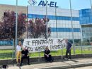 striscione di protesta dei lavoratori