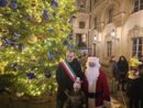 A Torino è Natale: si accende l'albero, il boschetto si illumina. Lo Russo: &quot;Spero che il 2025 porti lavoro per tutti&quot; [VIDEO]