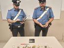 carabinieir con droga sequestrata