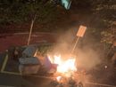 Moncalieri torna a fare i conti con i vandali. Di nuovo a fuoco i cassonetti dei rifiuti Moncalieri torna a fare i conti con i vandali. Di nuovo a fuoco i cassonetti dei rifiuti