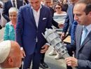 Cirio incontra Papa Francesco: &quot;Ha benedetto la fiaccola delle Universiadi invernali Torino 2025&quot;