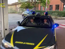 uomini della guardia di finanza