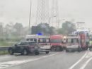 Nichelino, la pioggia gioca un brutto scherzo: incidente e due persone ferite in zona Debouchè