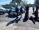 Scontro tra un'auto e moto davanti al liceo di Torino, genitori e alunni: "Serve più sicurezza"