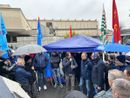 Metalmeccanici, rinnovo non si sblocca. Protesta davanti all’Unione Industriali Metalmeccanici, rinnovo non si sblocca. Protesta davanti all’Unione Industriali