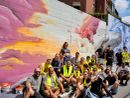 I ragazzi dello StreetLab realizzano il murale della pace a Beinasco