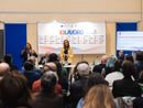 presentazione con tavolo dei relatori presentazione con tavolo dei relatori