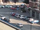 Persona investita davanti a un locale
