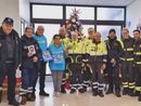 I Vigili del fuoco portano doni e regali ai piccoli pazienti del Regina Margherita I Vigili del fuoco portano doni e regali ai piccoli pazienti del Regina Margherita