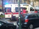 polizia e ambulanza dopo una rissa