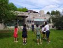 La scuola Chagall nel mirino degli incivili che abbandonano bottiglie nel giardino La scuola Chagall nel mirino degli incivili che abbandonano bottiglie nel giardino