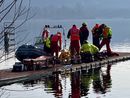 Aliante finisce nelle acque di un lago nel Varesotto, grave 53enne torinese Aliante finisce nelle acque di un lago nel Varesotto, grave 53enne torinese