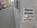 Tombini "cementati" durante la riasfaltatura, la via del centro si allaga con le piogge Tombini "cementati" durante la riasfaltatura, la via del centro si allaga con le piogge