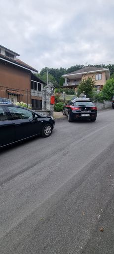 Tragedia a Roletto: padre 84enne uccide il figlio a sprangate. Indagano i carabinieri Tragedia a Roletto: padre 84enne uccide il figlio a sprangate. Indagano i carabinieri