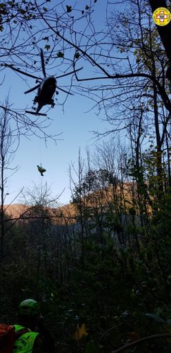 Le foto sono relative al recupero della cercatrice di funghi nel comune di Viù Le foto sono relative al recupero della cercatrice di funghi nel comune di Viù