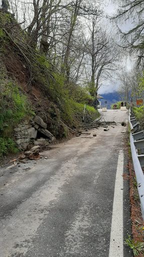 Exilles, la provinciale di Deveys chiusa per frana fino a lunedì Exilles, la provinciale di Deveys chiusa per frana fino a lunedì