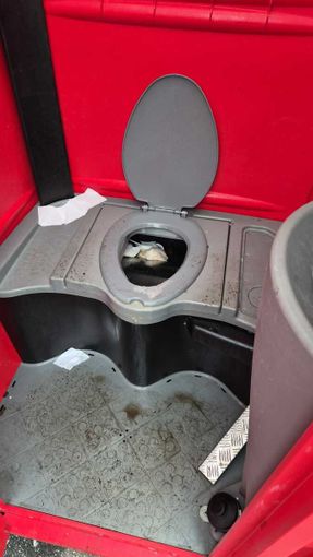 Catizone (Lega): "Autisti Gtt costretti ad usare bagni sporchi e non funzionanti"