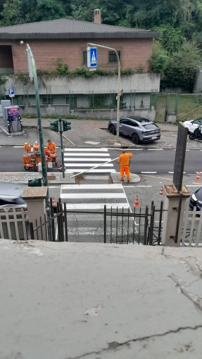 Viale Thovez: dopo l’investimento della 14enne, ecco le nuove strisce pedonali Viale Thovez: dopo l’investimento della 14enne, ecco le nuove strisce pedonali