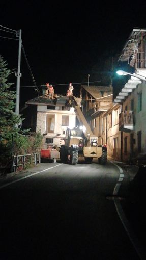 Lavori in notturna sulla Sp 1 “della Valli di Lanzo” a Ceres, in frazione Voragno
