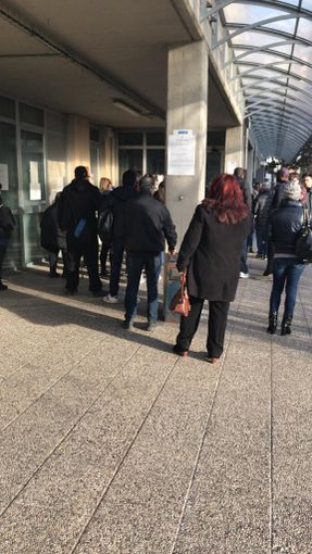 Reddito di cittadinanza: oggi il primo "assalto" alle Poste e ai Caf anche a Torino Reddito di cittadinanza: oggi il primo "assalto" alle Poste e ai Caf anche a Torino