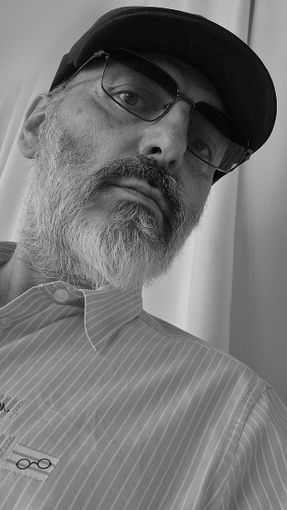 Gigi D’Agostino ricompare sui social: “Sto meglio…”. Travolto dall’amore dei fan Gigi D’Agostino ricompare sui social: “Sto meglio…”. Travolto dall’amore dei fan