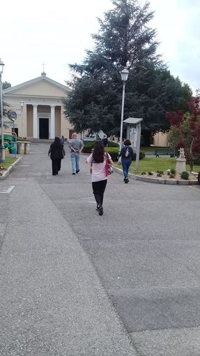 Moncalieri, 850 presenze nel primo giorno di riapertura dei cimiteri Moncalieri, 850 presenze nel primo giorno di riapertura dei cimiteri