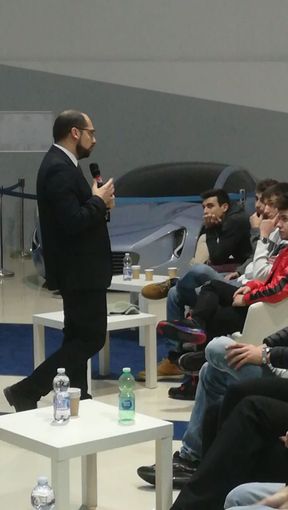 Grugliasco, alla Maserati 60 studenti delle superiori per capire meglio il loro futuro
