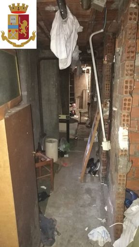 Liberate dalla Polizia le cantine di via Aosta a Torino diventate rifugio degli spacciatori